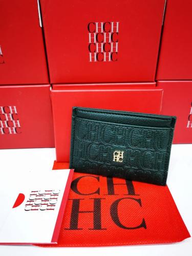 محفظة كارولينا هيريرا