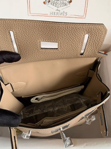 هيرمز كاري ماستر كواليتي