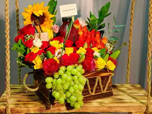 بوكيه سيجنتشر مع الفواكه والورد