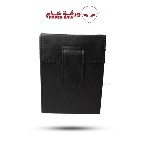 علبة حفظ سجائر وولاعة