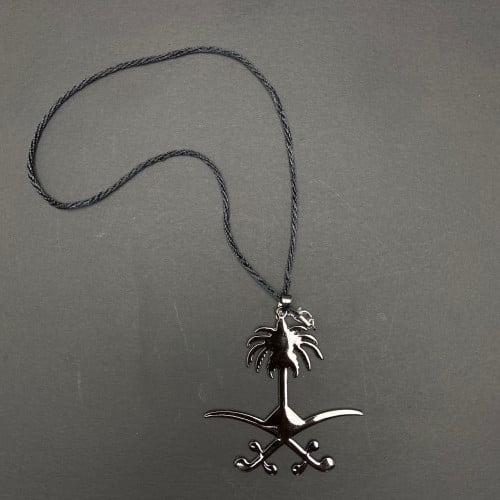 تعليقة شعار السعودية سيفين ونخلة