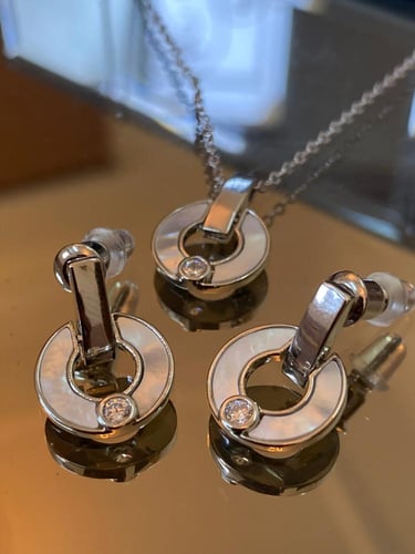 طقم السديم قلادة مع حلق بتصميم حجر ملاكيت لون أخضر...