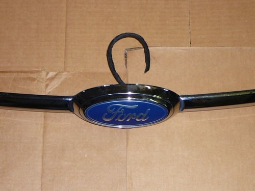 نيكل وعلامة شنطة تورس 15/10 كميرة