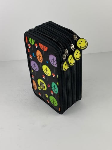 مقلمة بأربع طبقات لترتيب الألوان والاقلام