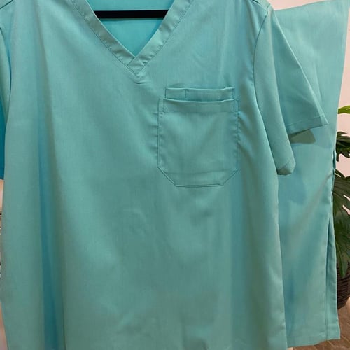 سكراب عشبي نسائي