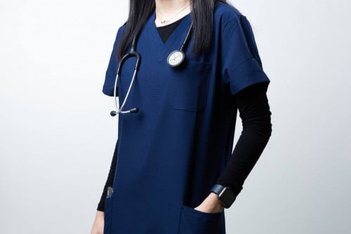 سكرب كحلي نسائي