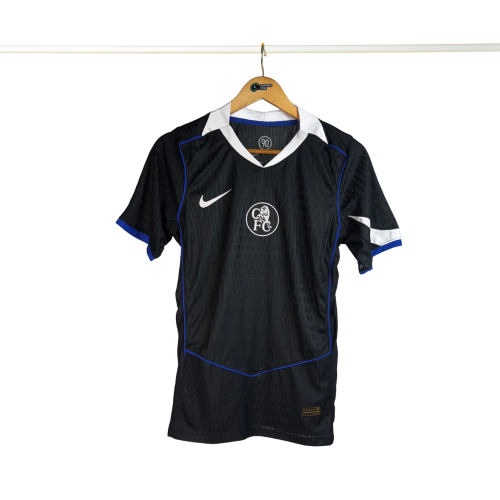 تيشيرت تشلسي الثالث فئة لاعبين لموسم 2026 - 2025