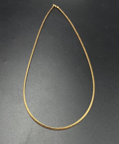 عقد ذهب صافي عيار18 (مطاطي) وزن 1.22