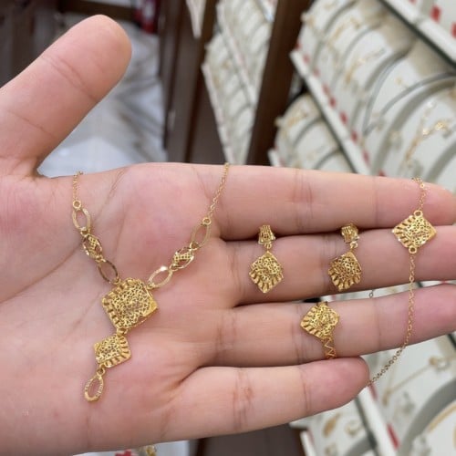 طقم ذهب عيار 21الوزن 9.85