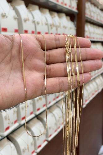 عقد ذهب عيار 18 وزن (سعر العقد الواحد) 0.9