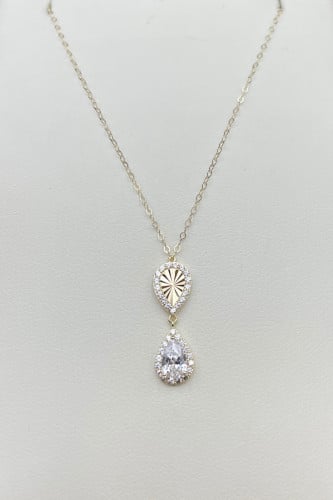 ‏عقد ذهب عيار 18 الوزن التقريبي 0.90