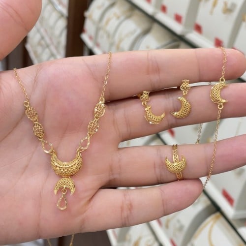 طقم ذهب عيار 21الوزن 8.94