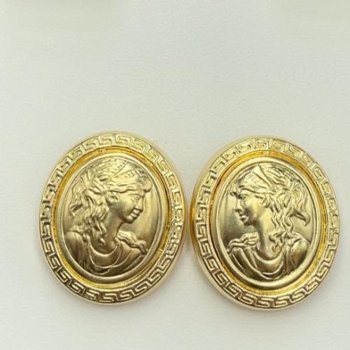 حلق ذهب عيار 18 الوزن6.93..