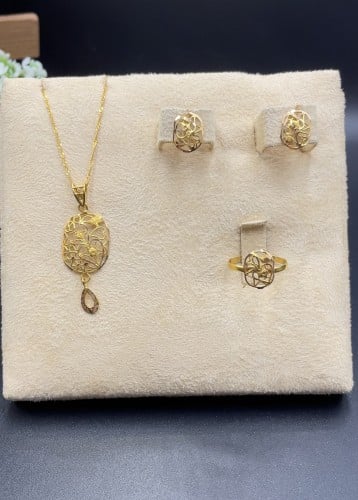 نص طقم ذهب عيار 21الوزن 6.35