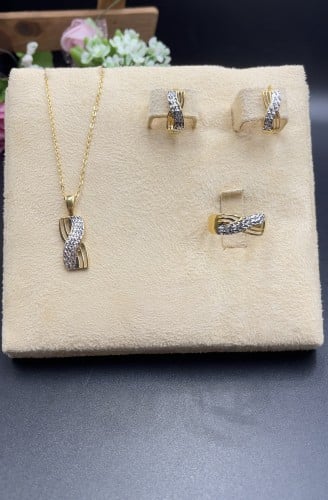 نص طقم ذهب عيار 18الوزن 9.05