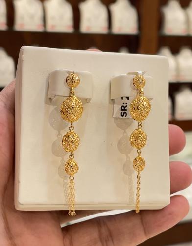 حلق ذهب عيار 21 الوزن5.56