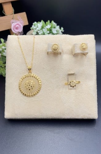 نص طقم ذهب عيار 21الوزن 6.08