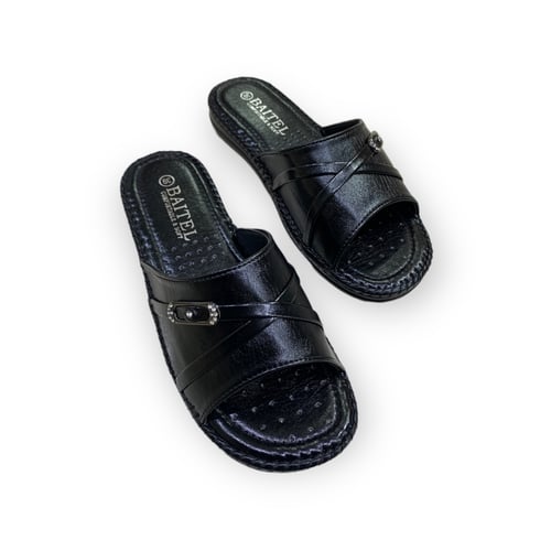 حذاء نسائي طبي