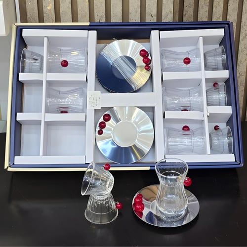 طقم شاي فاخر بتصميم مودرن وأنيق