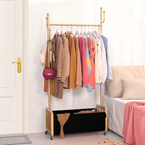 علاقة ملابس ذهبي مع سلة سفلية جلد اسود