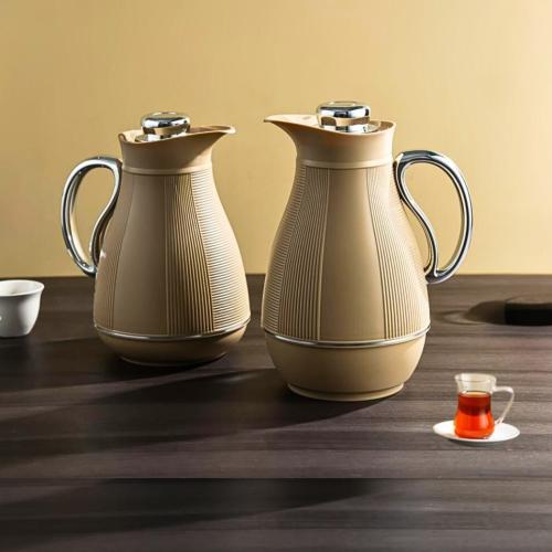 طقم ترامس فاخرة بتصميم عصري يضفي لمسة أناقة على ضي...