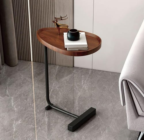 طاولة خدمة table