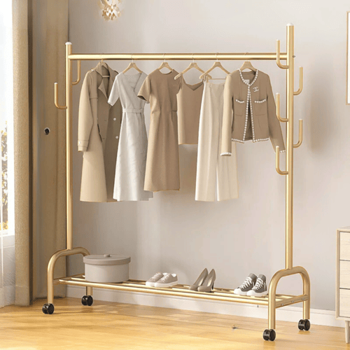 شماعة ملابس وعلاقة انيقة