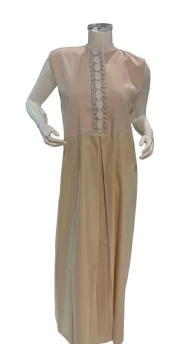 طقم نسائي فاخر