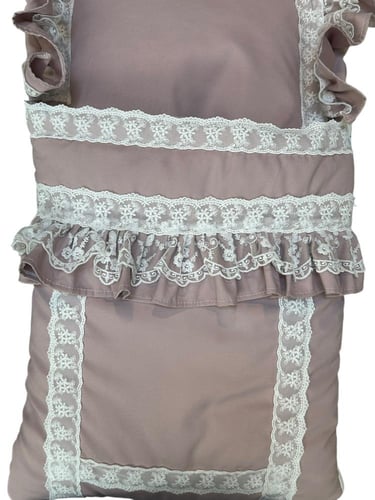 مدس طفل مولود - دانتيل مع قبعة