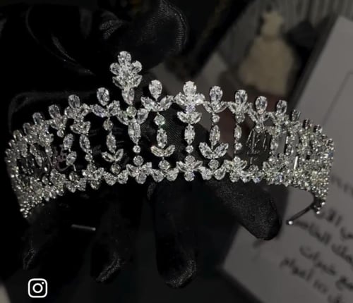 تاج ملكي 20670