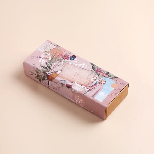 علب لتعبئه العطور من الجلد الطبيعي