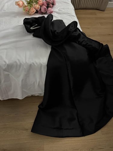 فستان اسود سهره