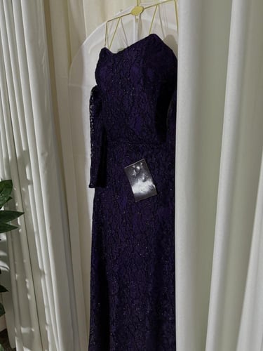 فستان دانتيل بنفسجي مبطن