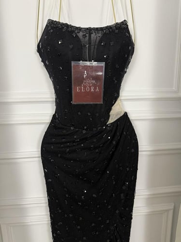 فستان اسود سهره