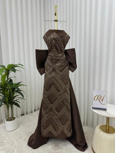 فستان بني راقي