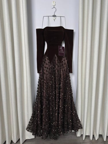 فستان مخمل بني راقي