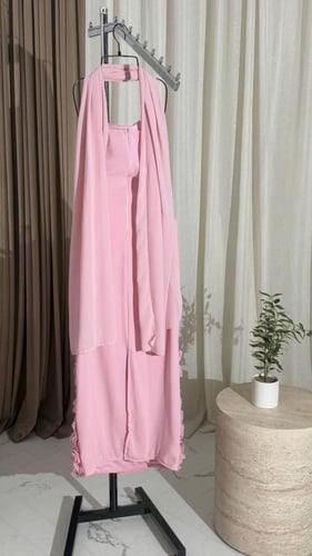 فستان براون بأكمام