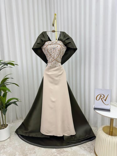 فستان باربي زيتي مطرز