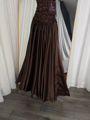 فستان بني سهره راقي للمناسبات