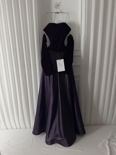 فستان موف جوخ معا اكمام