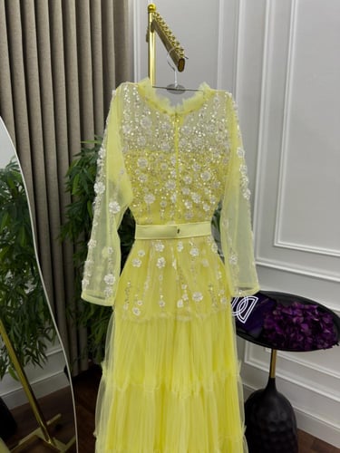 فستان ليموني كلفه