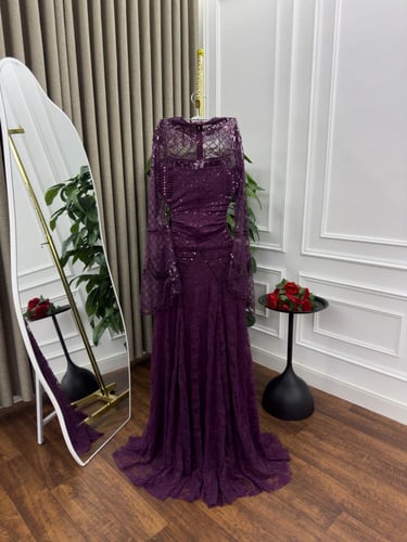 فستان دانتيل موف