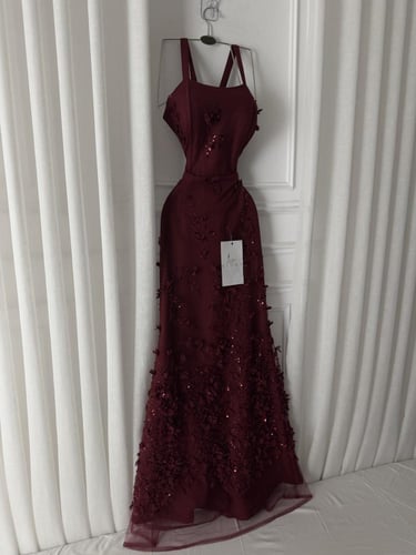 فستان عودي سهره راقي معا شال