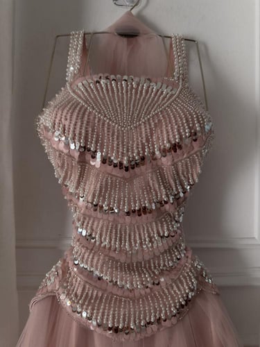 فستان لحمي سهره تل