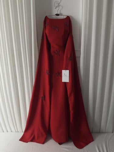 جلابيه ساتره لون احمر راقي