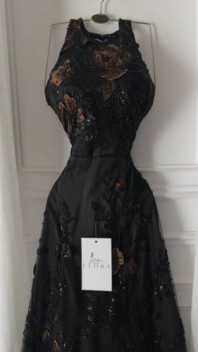 فستان اسود سهره راقي