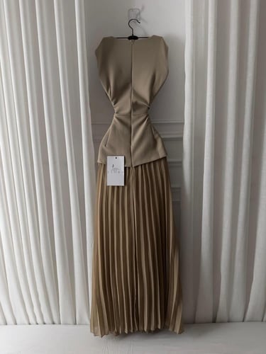 فستان العنود