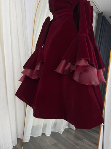 فستان جوخ عودي غامق يدات