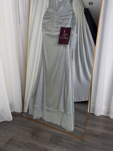 فستان سهره بلون فضي راقي