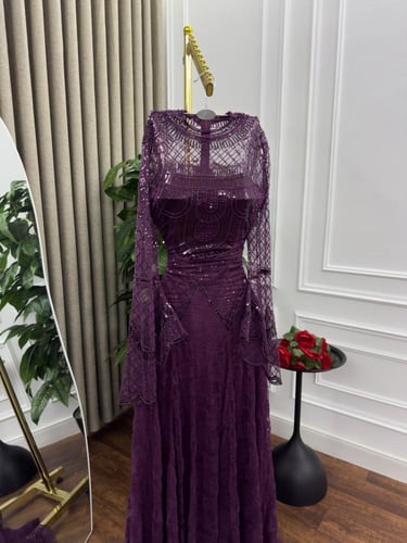 فستان دانتيل موف